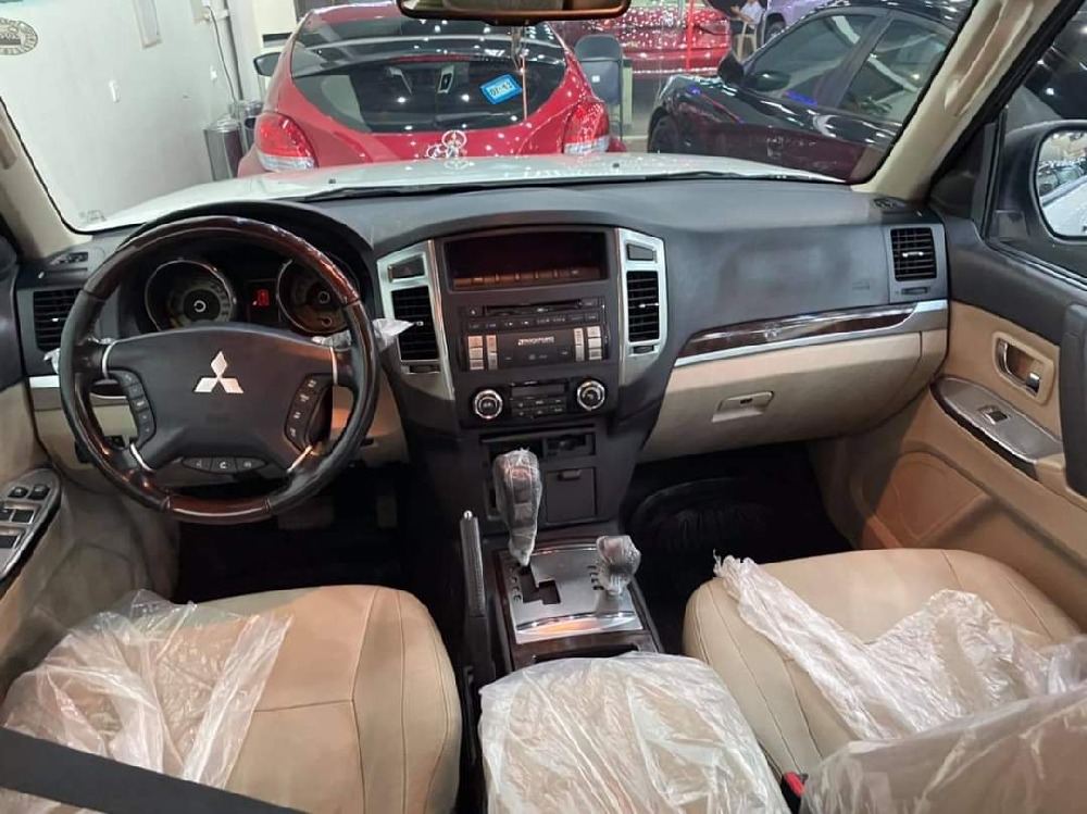 ميتسوبيشي باجيرو